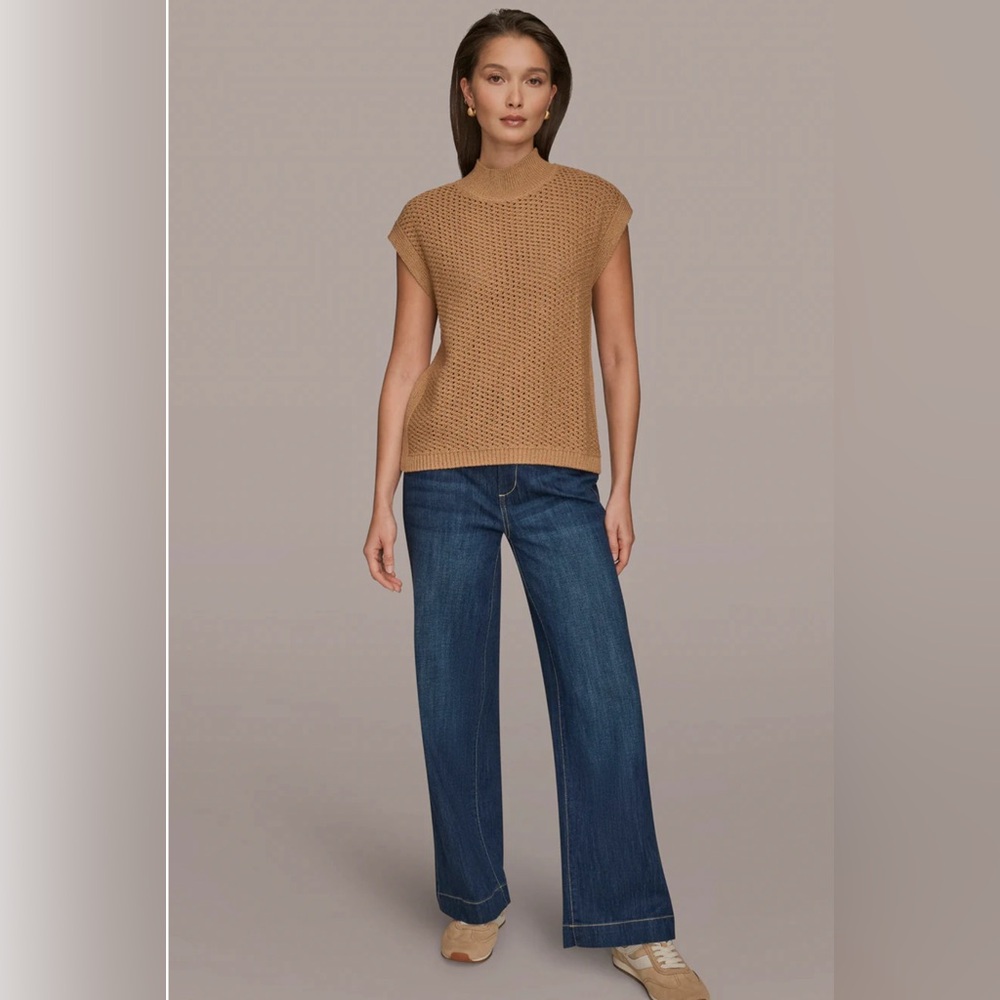 DONNA KARAN SLEEVELESS MOCK-NECK OPEN
STITCH SWEATER
